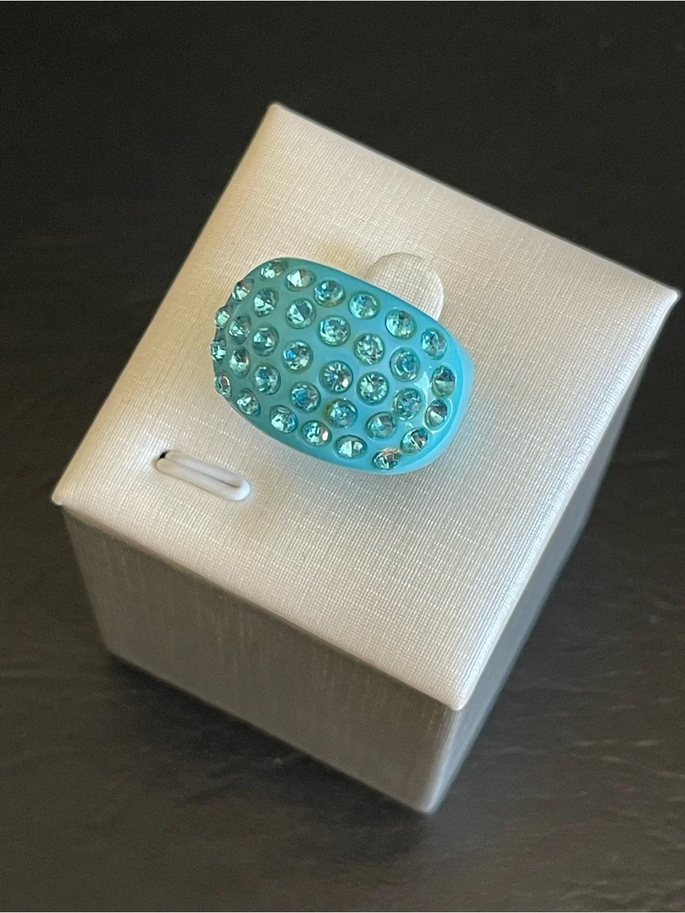 Vintage Aqua blue lucite rhinestone ring.